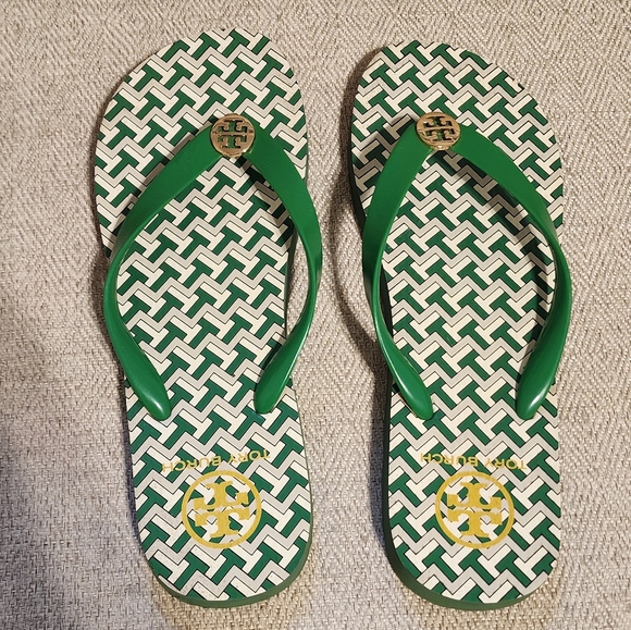 Tory Burch GOLD MONOGRAM FLIP FLOPS SIZE 9 Rubber Thong Sandals Green / White - Picture 3 of 5
